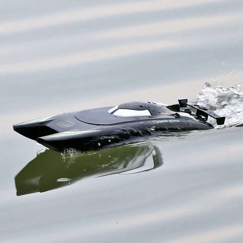 2.4G RC High Speed Racing Boat Waterproof Double Motor Remote Control Professional Speedboat 805 Gifts Toys for boys